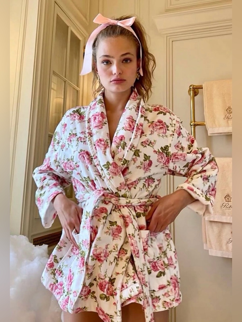 LoveShackFancy Indie Robe Floral Quilted Short Robe - Pink Roses on Cream
